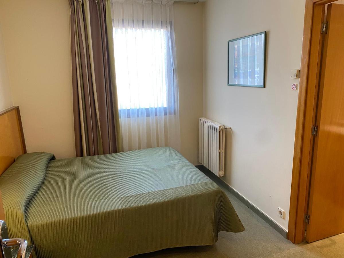Hostal Meson Pepa Logroño Exteriör bild